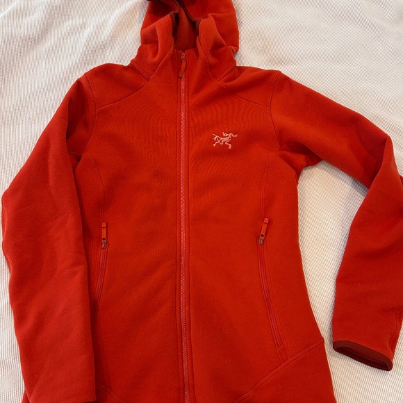Arc'Teryx Women's Zippered Hooded Fleece Jacket in XS. - Picture 1 of 13